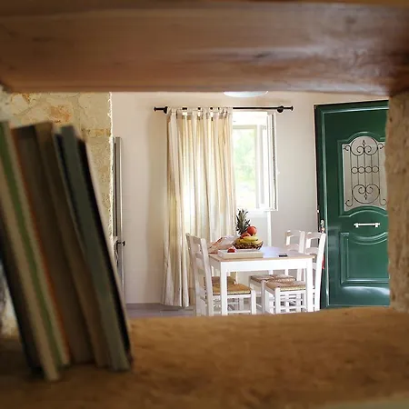 Eirini's House * ליאפאדס
